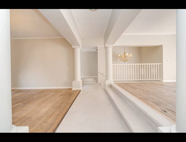 4 BEDROOM HOUSE FOR SALE IN DAINFERN GOLF ESTATE